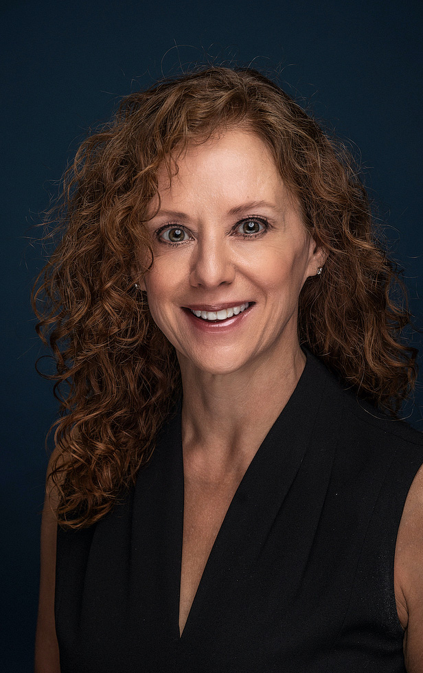 Lesley Luehrs